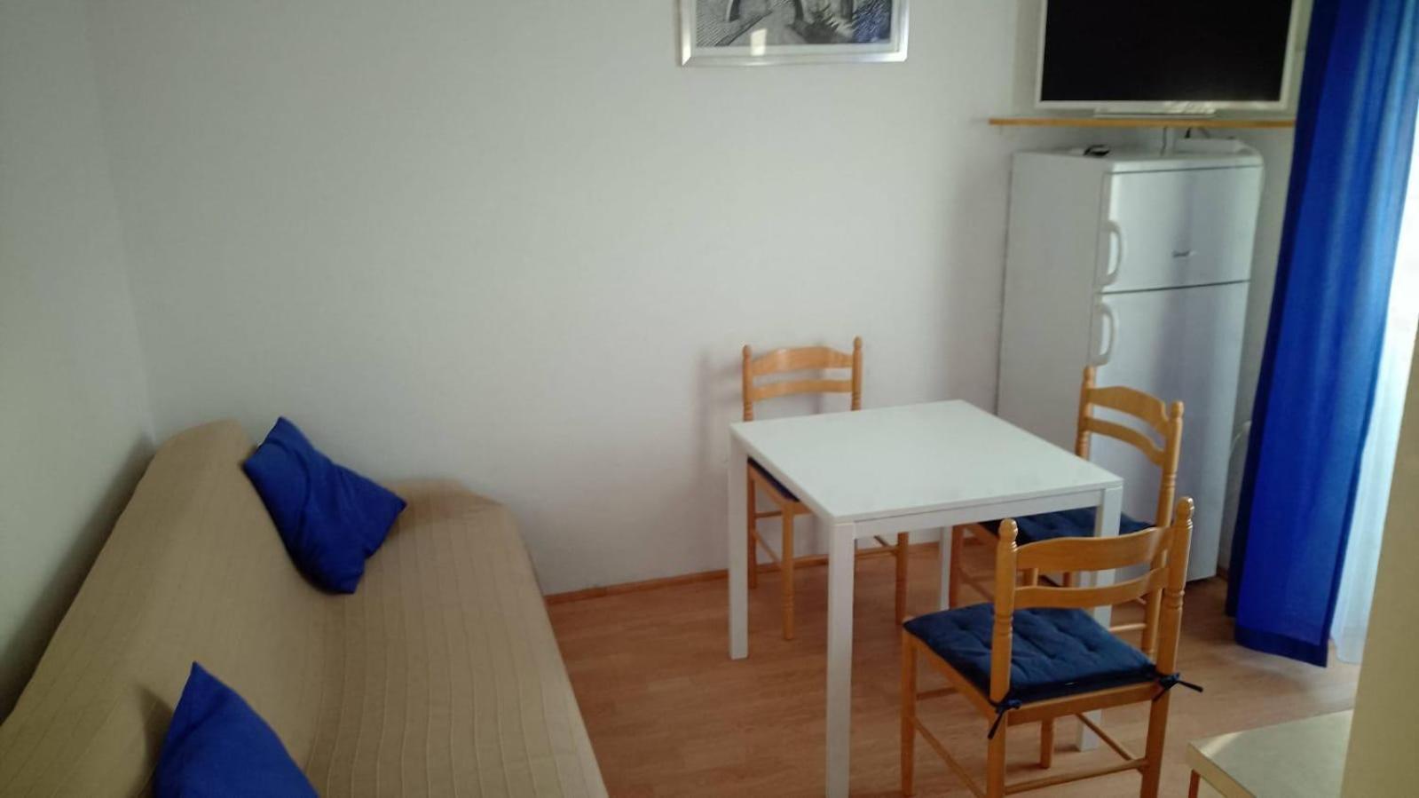 Apartmani Ledenko Kaštela Εξωτερικό φωτογραφία